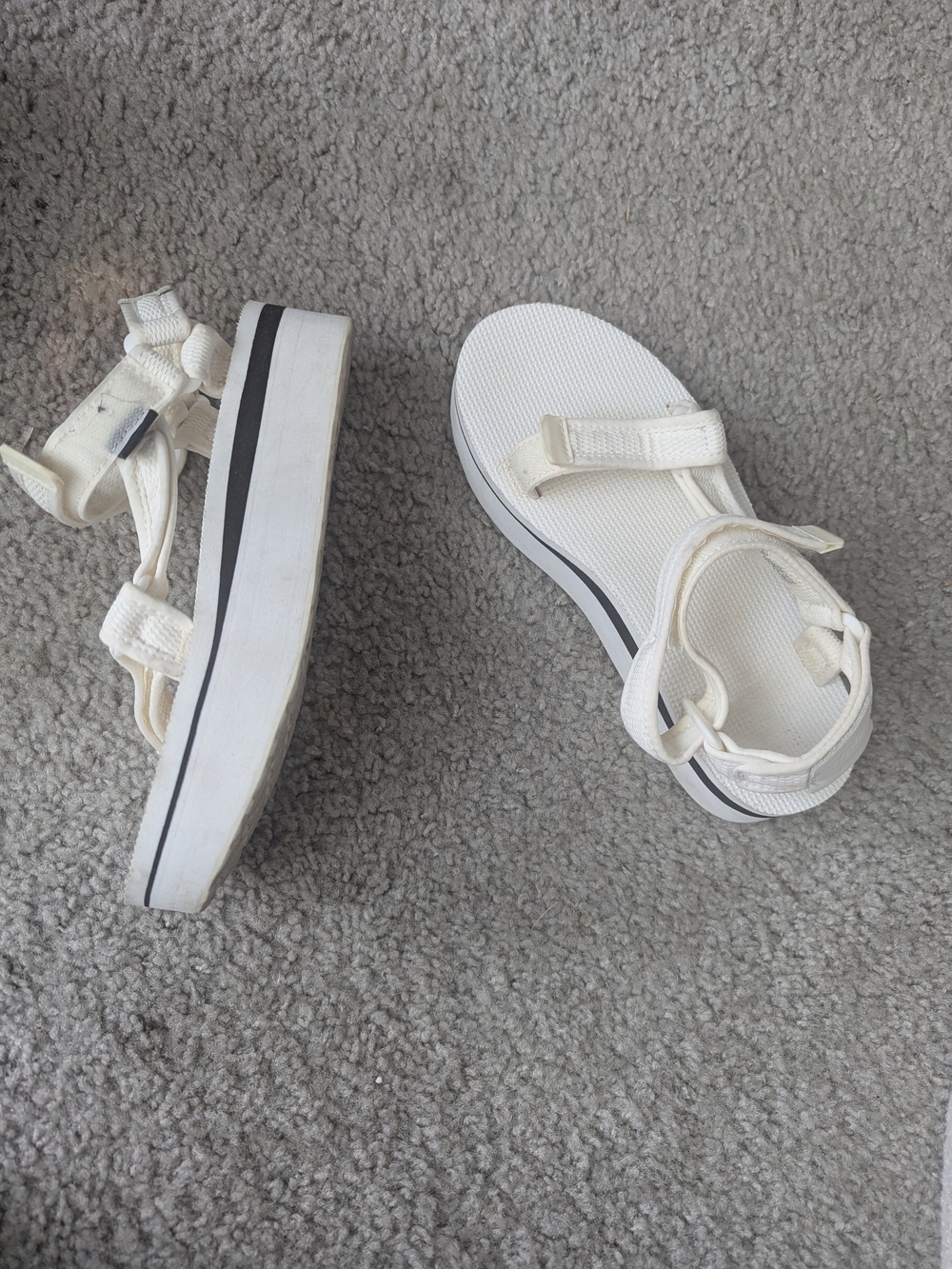 Teva Women’s White Platform Sport Sandals Size 8